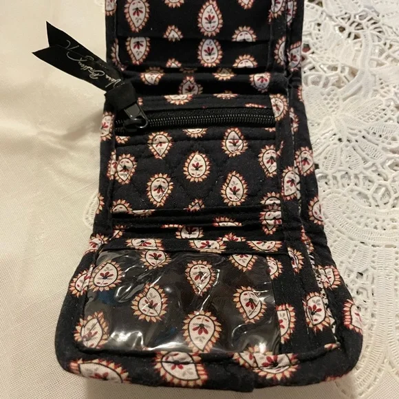 BOGO Vera Bradley wallet and cosmetic bag! Classic Black (2006)! EUC!Great set - Picture 4 of 4